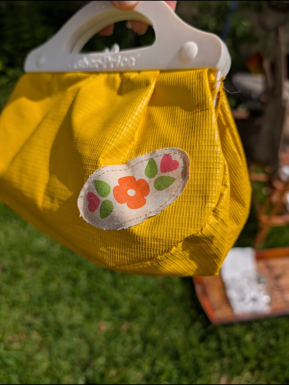 Vintage Fisher-Price My Pretty Purse Yellow W Floral Fabric Patch Kiss Clasp GVC - Picture 3 of 8